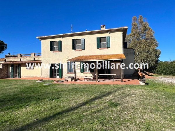 casa indipendente in vendita ad Orbetello