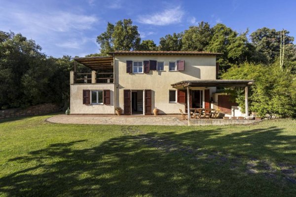 casa indipendente in vendita ad Orbetello in zona Giannella
