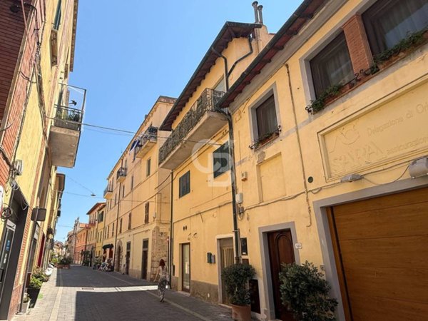 appartamento in vendita ad Orbetello in zona Giannella