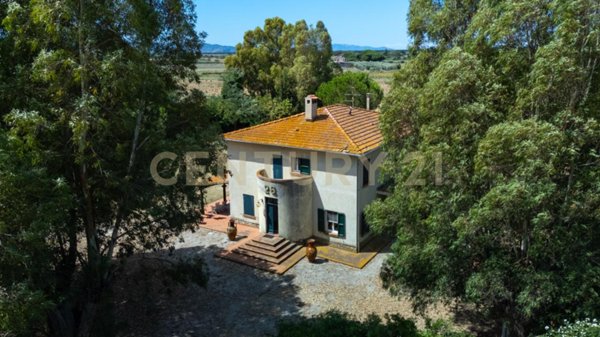 casa indipendente in vendita ad Orbetello in zona Giannella