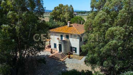 casale in vendita ad Orbetello in zona Giannella