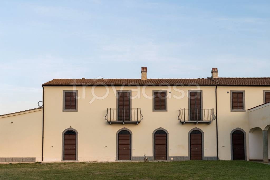 casa indipendente in vendita ad Orbetello in zona Giannella