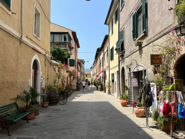 appartamento in vendita ad Orbetello in zona Giannella