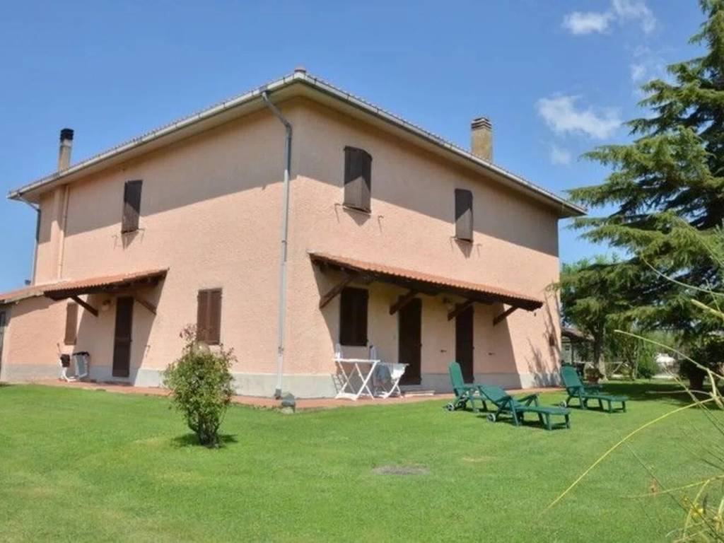 casa indipendente in vendita ad Orbetello