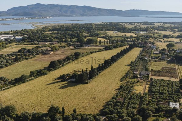 casa indipendente in vendita ad Orbetello