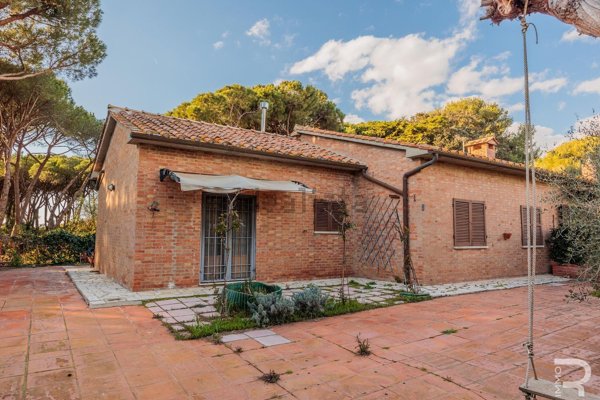 casa indipendente in vendita ad Orbetello