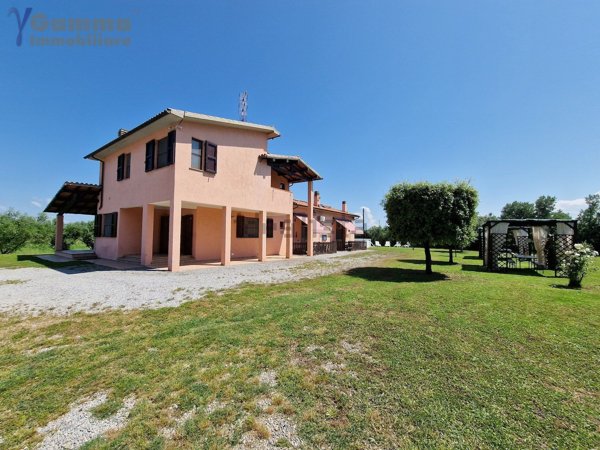 casa indipendente in vendita ad Orbetello