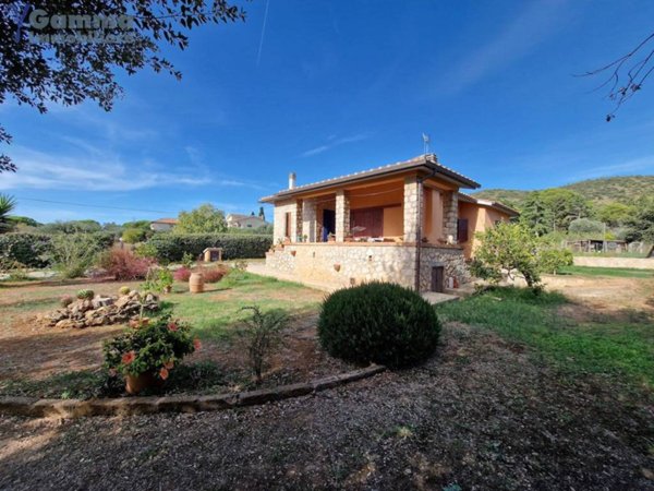 casa indipendente in vendita ad Orbetello