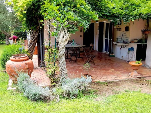 casa indipendente in vendita ad Orbetello