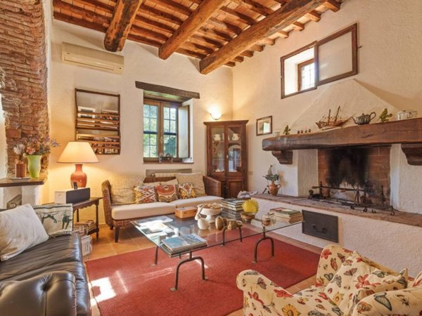 casa indipendente in vendita ad Orbetello in zona Albinia
