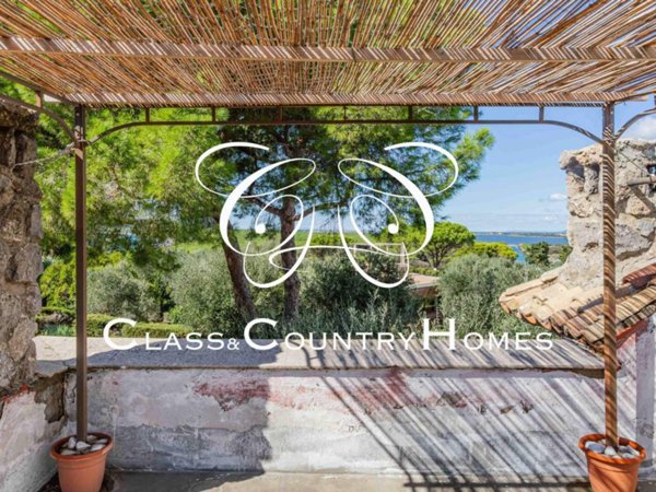 casa indipendente in vendita ad Orbetello in zona Ansedonia
