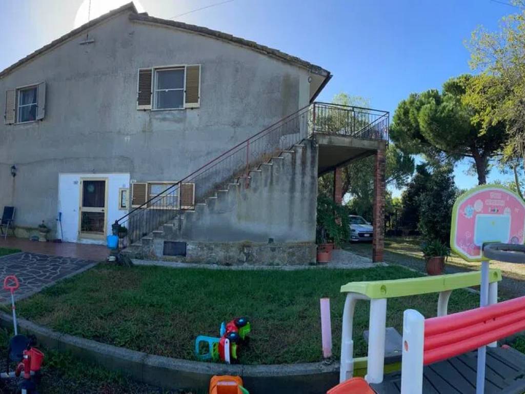 casa indipendente in vendita ad Orbetello