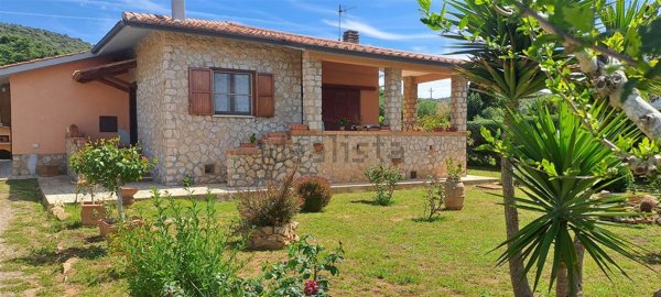 casa indipendente in vendita ad Orbetello
