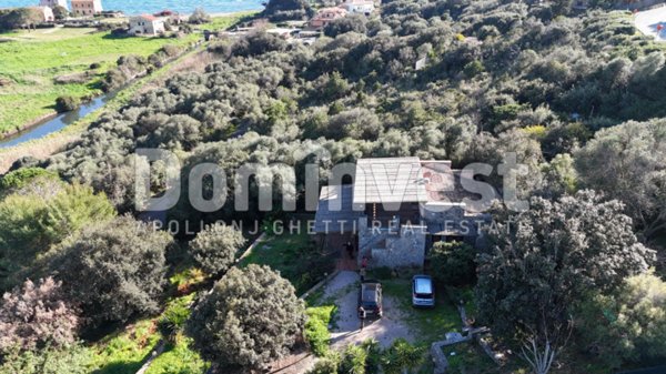 casa indipendente in vendita ad Orbetello in zona Ansedonia