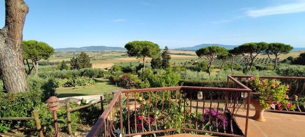 casa indipendente in vendita ad Orbetello in zona Giannella