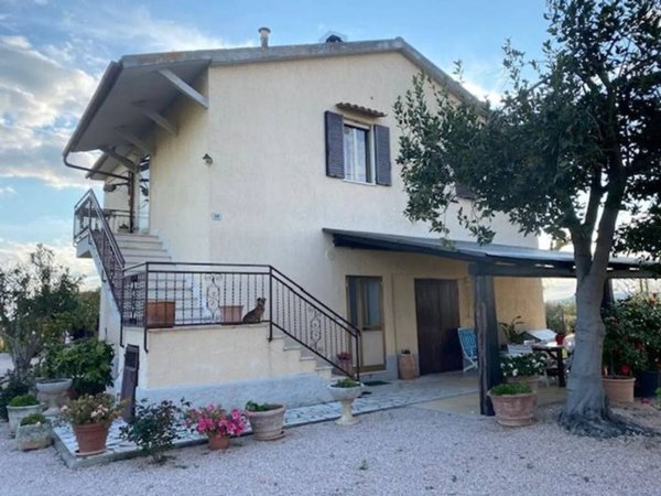 casa indipendente in vendita ad Orbetello