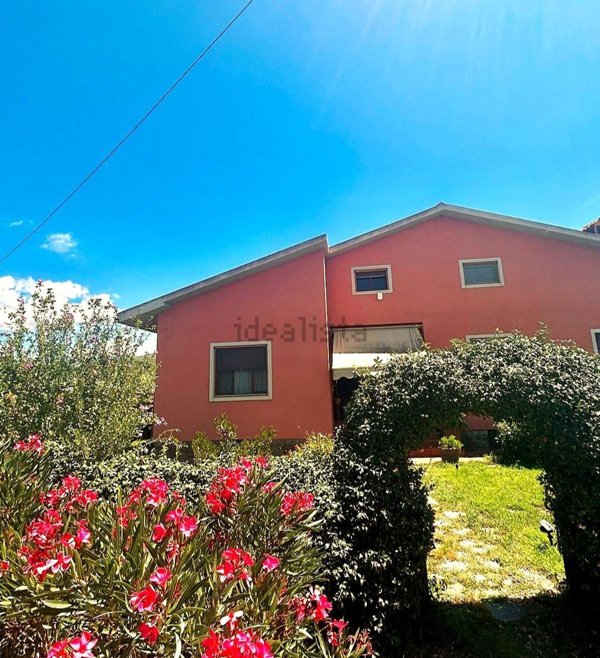 casa indipendente in vendita ad Orbetello