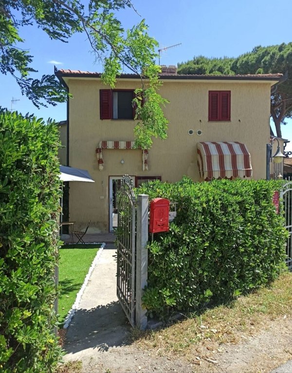 appartamento in vendita ad Orbetello in zona Fonteblanda