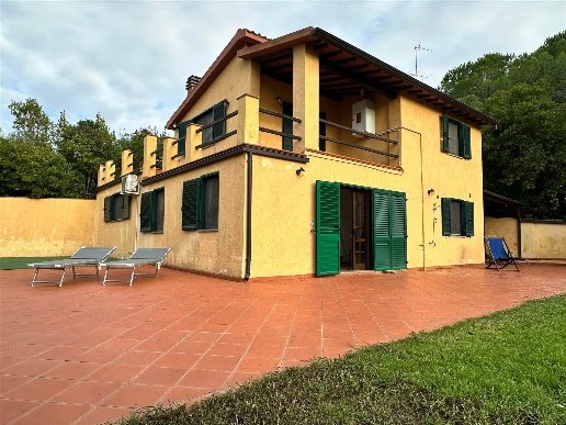 casa indipendente in vendita ad Orbetello in zona Fonteblanda