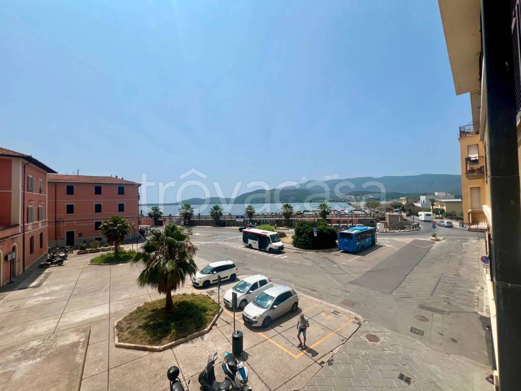 appartamento in vendita ad Orbetello in zona Giannella