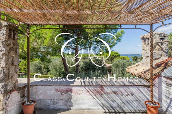 casa indipendente in vendita ad Orbetello in zona Ansedonia
