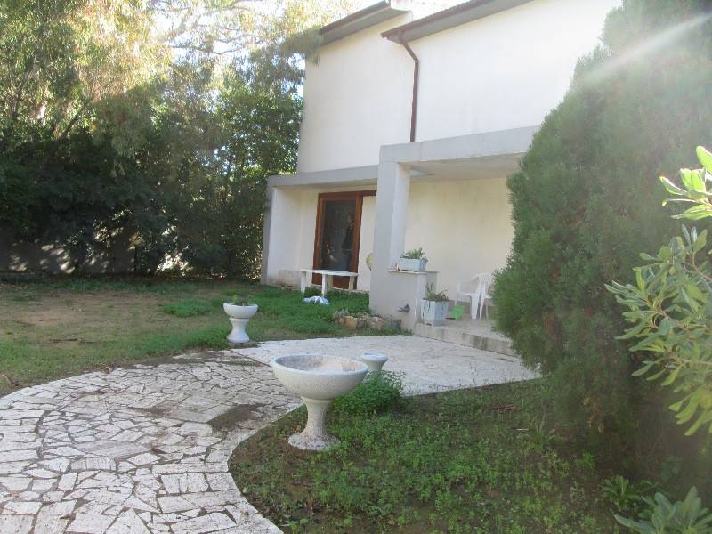 appartamento in vendita ad Orbetello in zona Fonteblanda