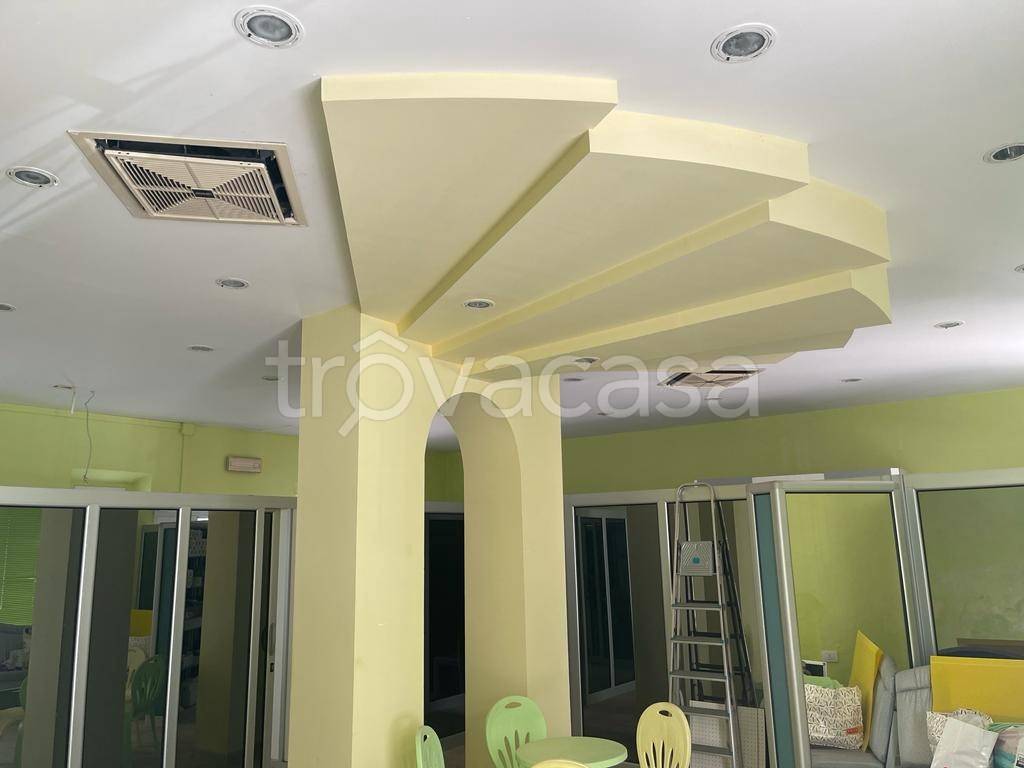 casa indipendente in vendita ad Orbetello in zona Albinia