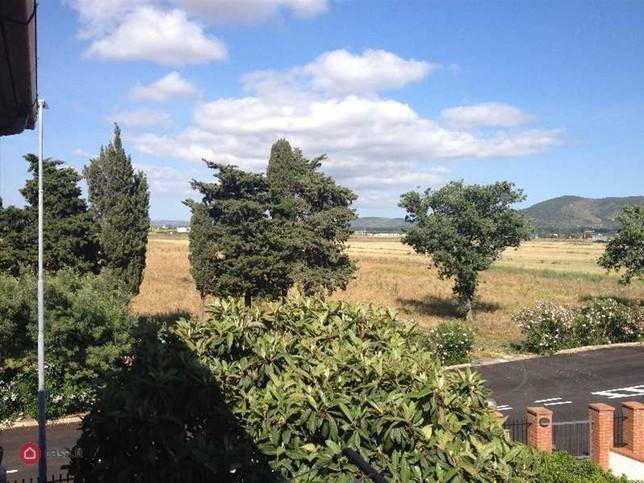 appartamento in vendita ad Orbetello in zona Albinia