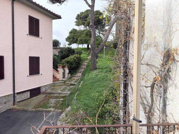 appartamento in vendita ad Orbetello in zona Fonteblanda