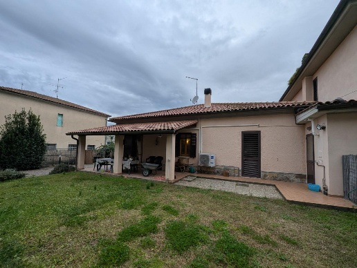 casa indipendente in vendita ad Orbetello in zona Fonteblanda