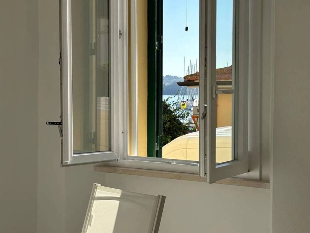 appartamento in vendita ad Orbetello in zona Talamone