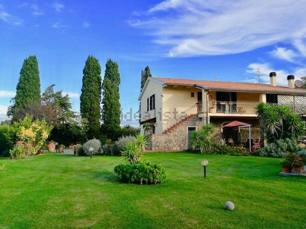 casa indipendente in vendita ad Orbetello