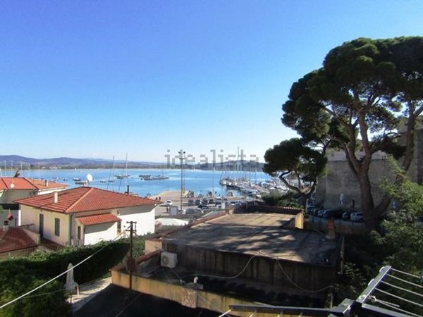 appartamento in vendita ad Orbetello in zona Talamone