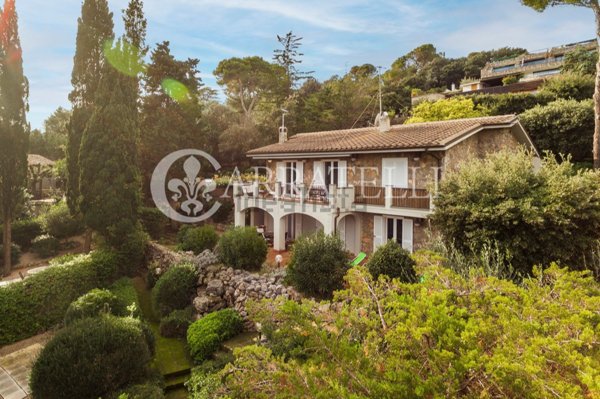 casa indipendente in vendita ad Orbetello in zona Ansedonia