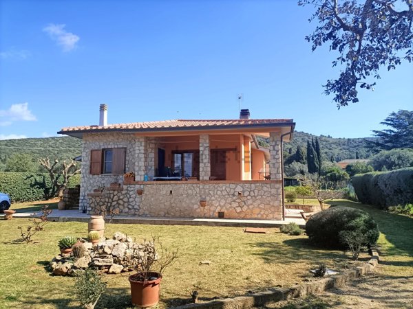 casa indipendente in vendita ad Orbetello