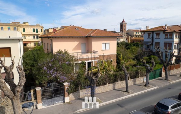 casa indipendente in vendita ad Orbetello in zona Ansedonia
