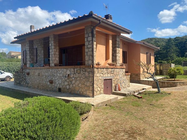 casa indipendente in vendita ad Orbetello