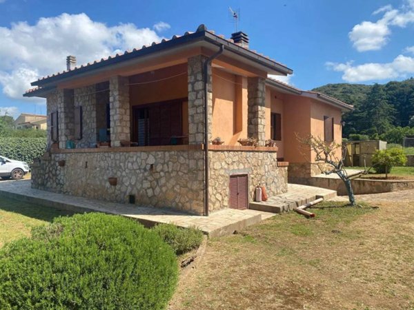 casa indipendente in vendita ad Orbetello