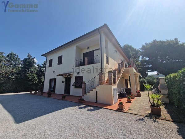 casa indipendente in vendita ad Orbetello