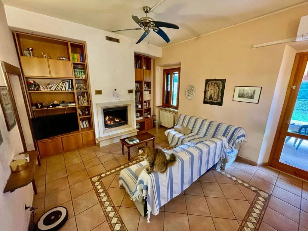 casa indipendente in vendita ad Orbetello in zona Fonteblanda