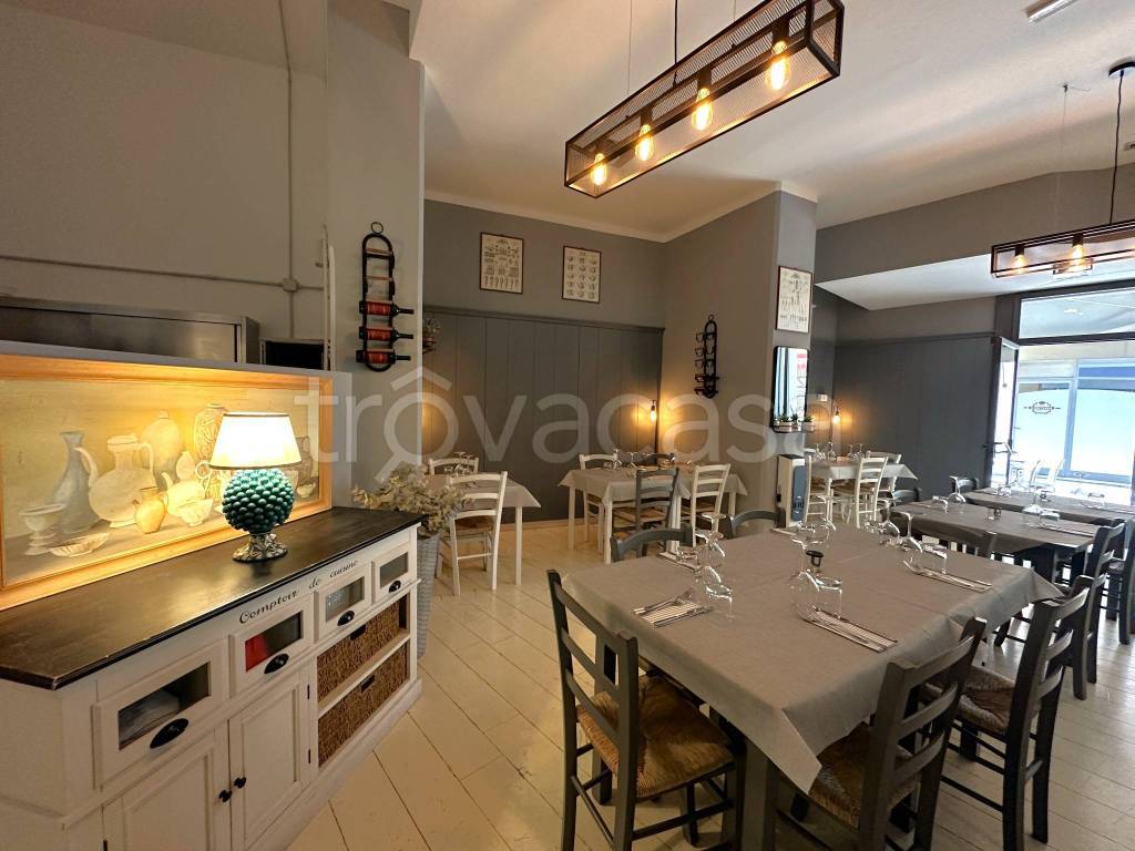 negozio in vendita ad Orbetello