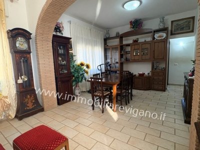 appartamento in vendita ad Orbetello in zona Albinia