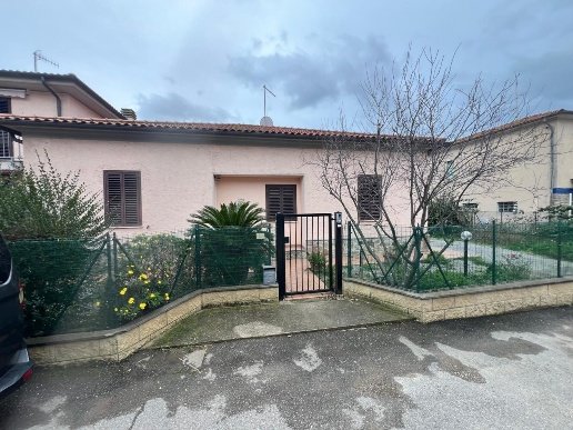 casa indipendente in vendita ad Orbetello in zona Fonteblanda