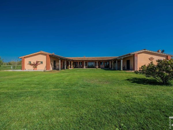 casa indipendente in vendita ad Orbetello