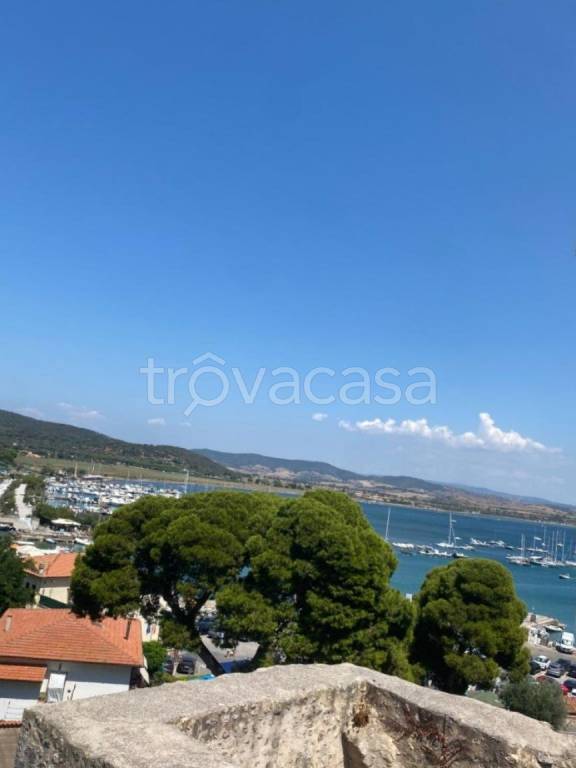 casa indipendente in vendita ad Orbetello in zona Talamone