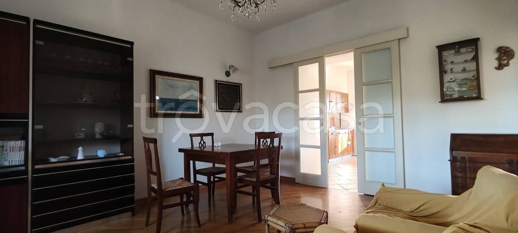 appartamento in vendita ad Orbetello in zona Ansedonia