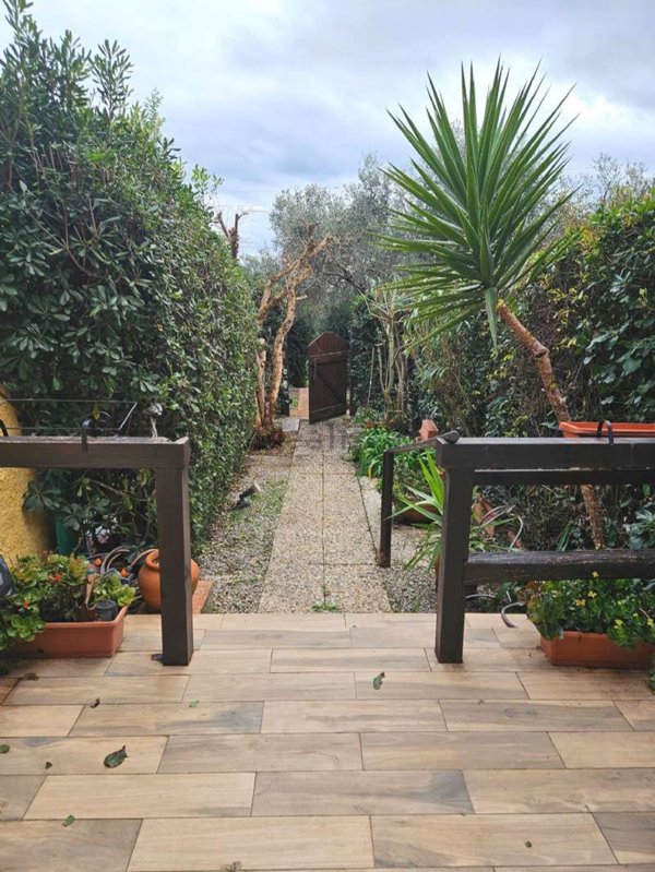 appartamento in vendita ad Orbetello in zona Ansedonia