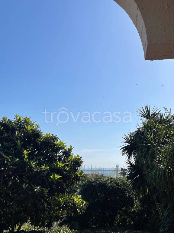 appartamento in vendita ad Orbetello in zona Talamone