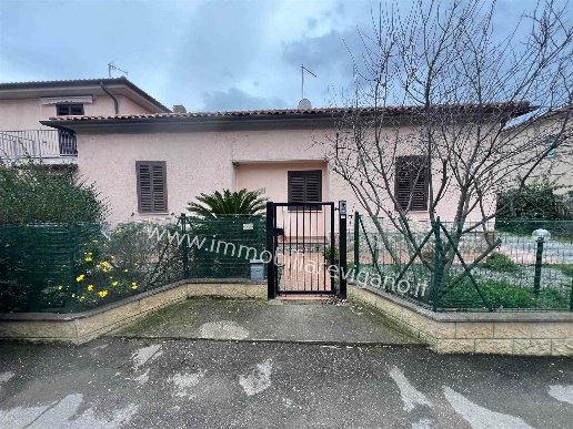 appartamento in vendita ad Orbetello in zona Fonteblanda