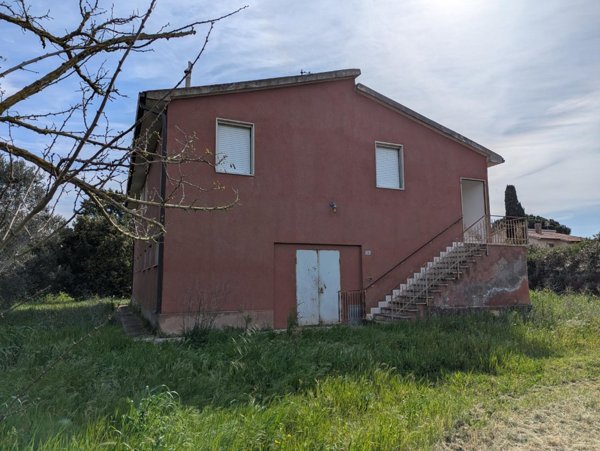 casa indipendente in vendita ad Orbetello in zona Fonteblanda